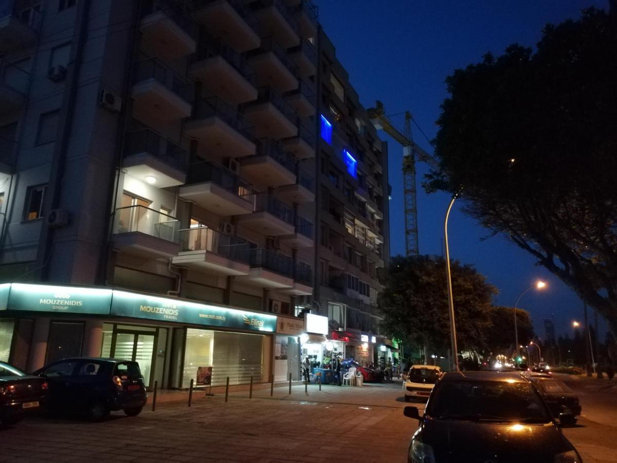 A City-Center Seaview Penthouse At Oceanic Limassol Exterior foto