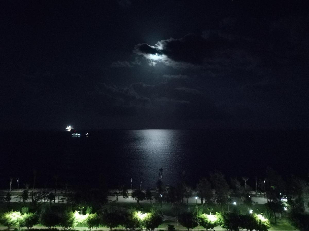 A City-Center Seaview Penthouse At Oceanic Limassol Exterior foto